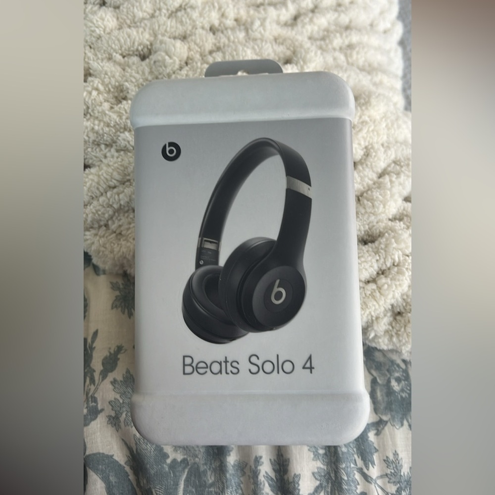 Un-used Beats Solo 4